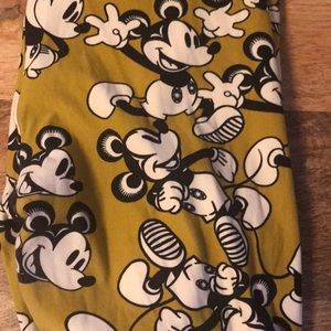 Lularoe Mickey Mouse leggings OS